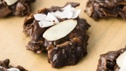 Keto No-Bake Dark Chocolate Cookies with Almonds & Coconut